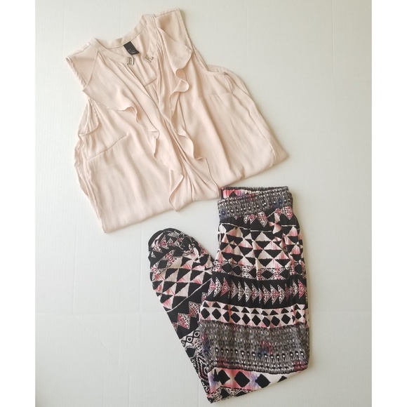 H&M Tops - Bundle/H&M sleeveless top & Mudd pants